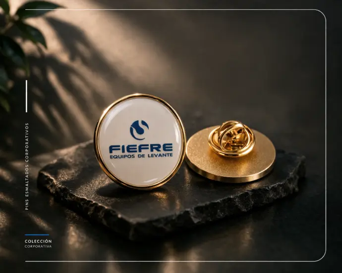 Pins Corporativo con la marca de la empresa