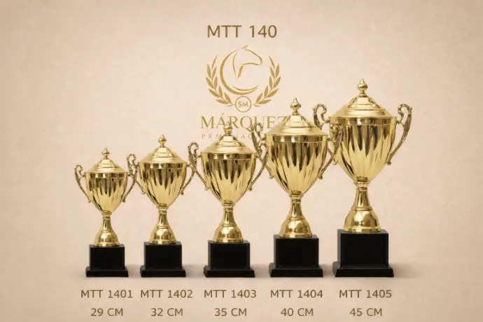 ariedad de copas doradas de diferentes tamaños para premiación deportiva - Premios Márquez".